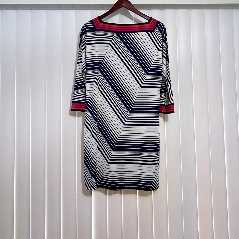 New with tags Trina Turk indigo and pearl Geo bottle square-neck body co… - Picture 11 of 14